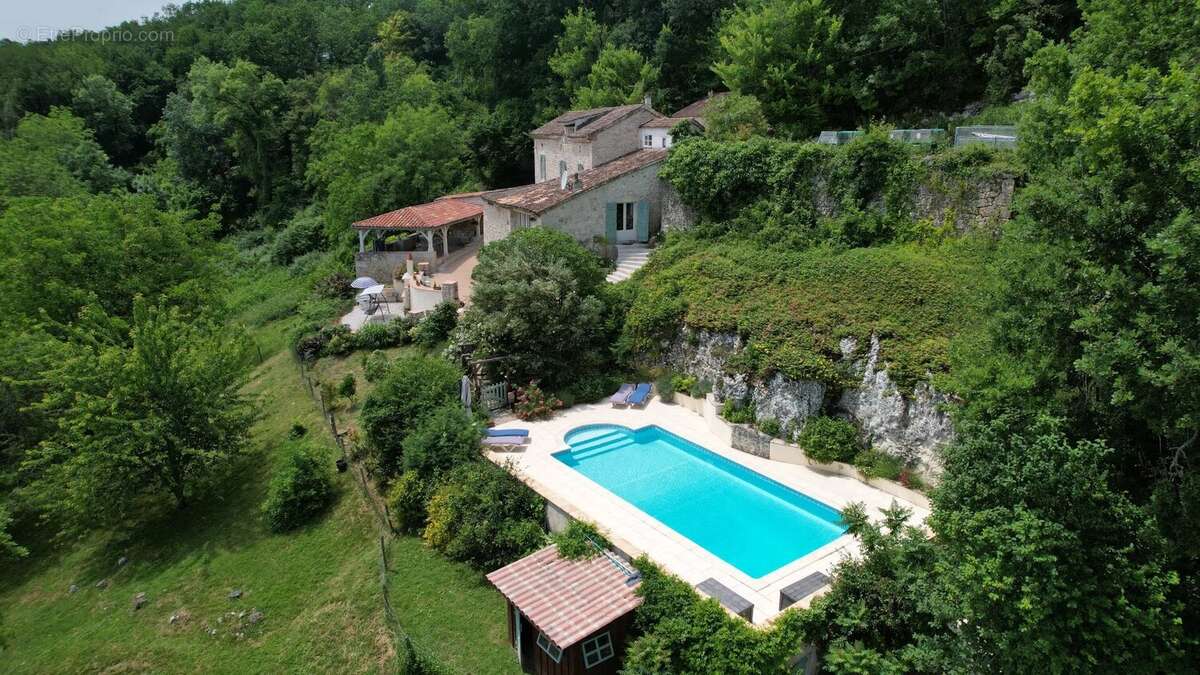 Maison à LAROQUE-TIMBAUT