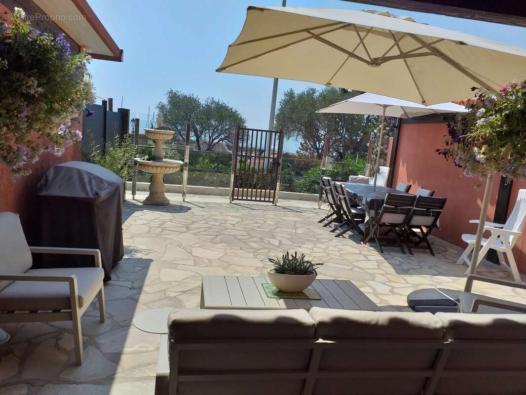 Appartement à THEOULE-SUR-MER