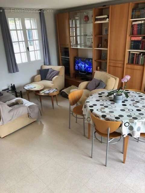 Appartement à PLOISY