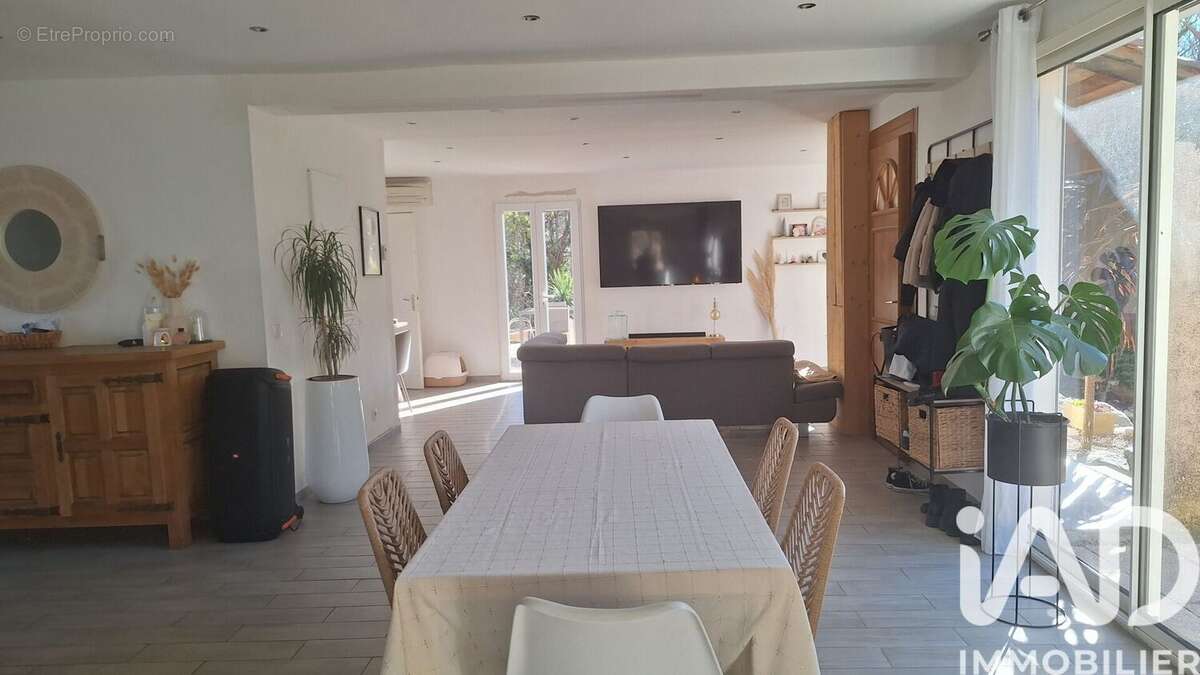 Photo 5 - Maison à ARLES-SUR-TECH