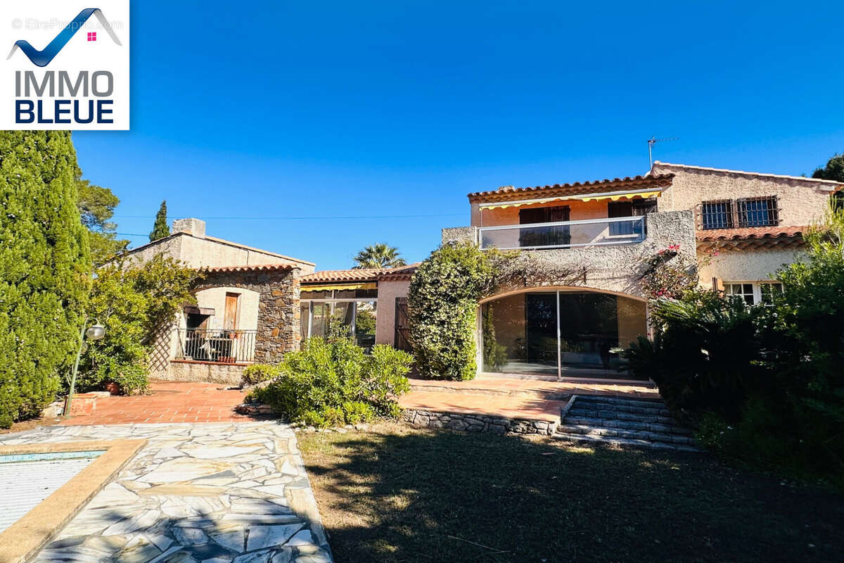 Maison à SAUSSET-LES-PINS