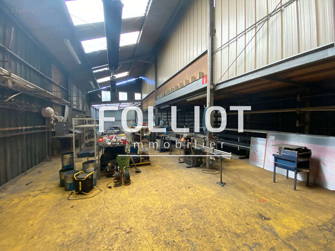 Commerce à SAINT-PIERRE-DE-COUTANCES