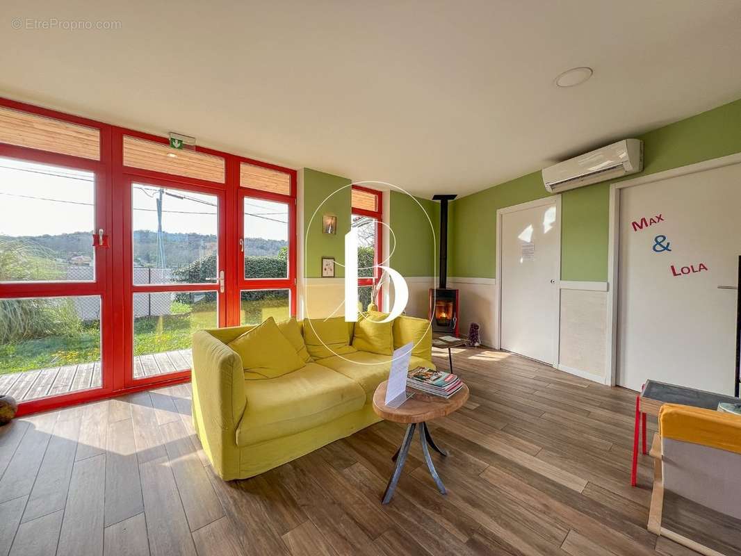 Maison à VALLON-PONT-D'ARC