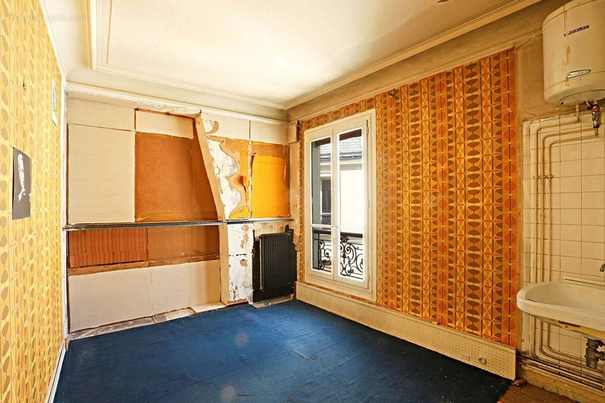 Etienne MARCEL - balcon - 2/3 Chambres - photo 9