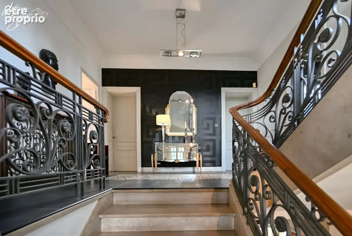 CHAZELLES SUR LYON - Propriété de Prestige - photo 40