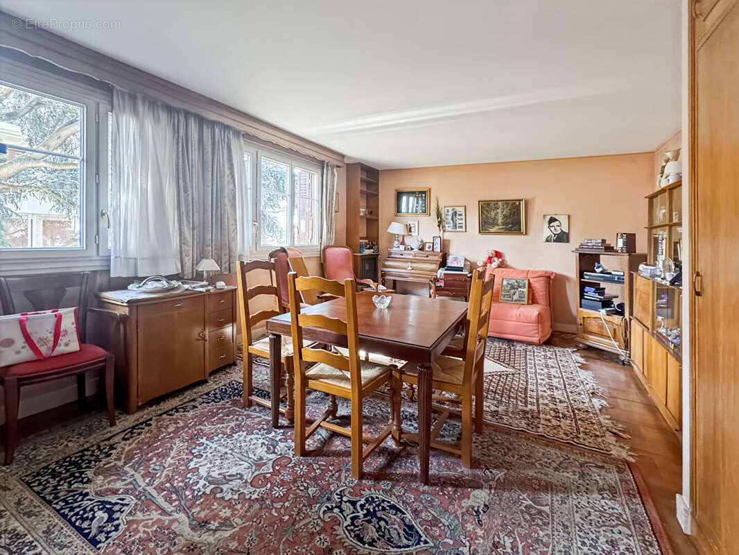 Appartement à ROSNY-SOUS-BOIS