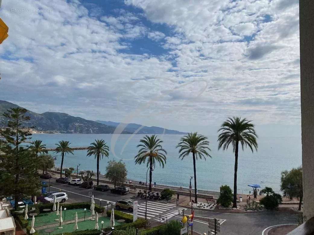 Appartement à ROQUEBRUNE-CAP-MARTIN
