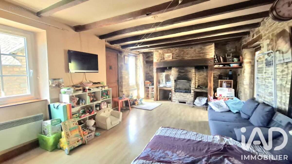 Maison 75 m² à Aubazines  - photo 3