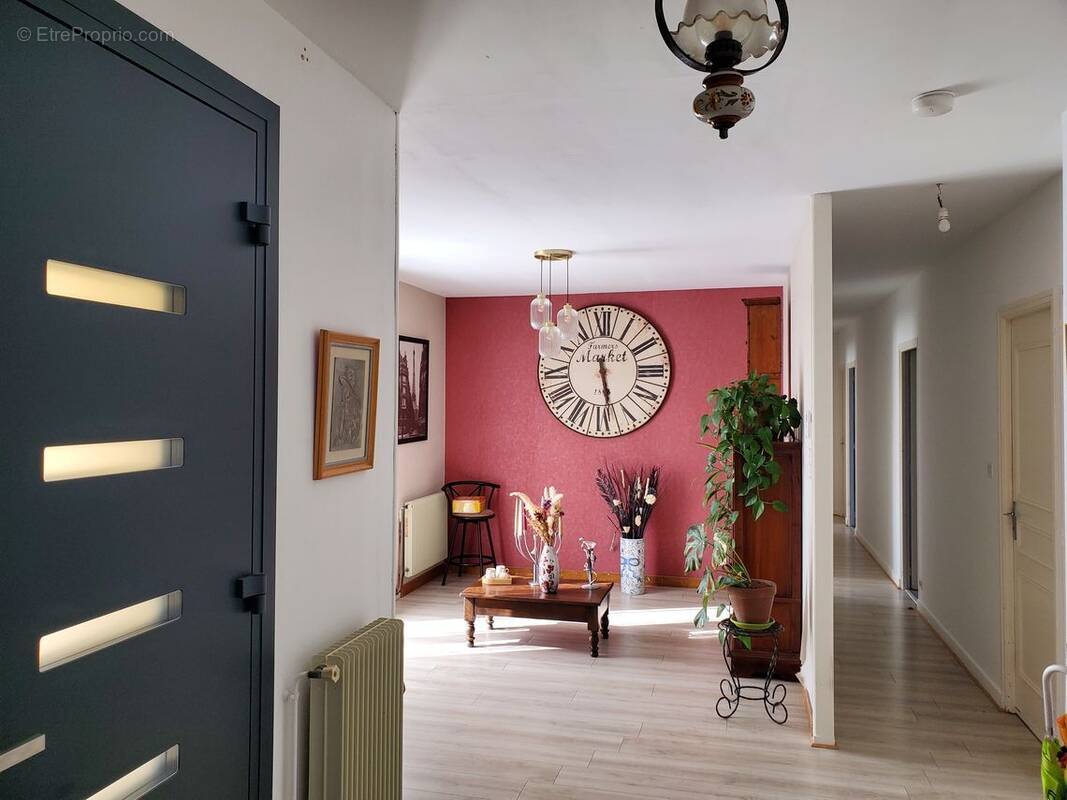 Maison à CHAMPNIERS