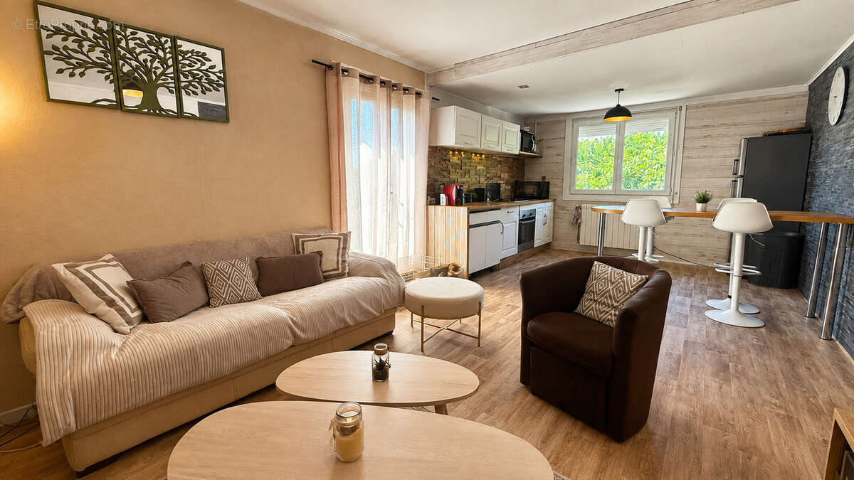 Proche carcassonne - maison 126 m2 - piscine - 3 chambres - terrain 1180m2 - grand garage - 40m2 a aménager - photo 8