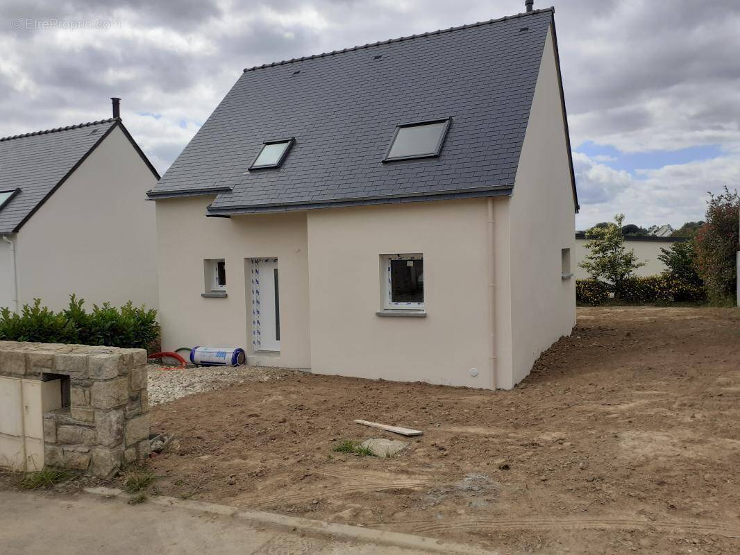 Maison à MELGVEN