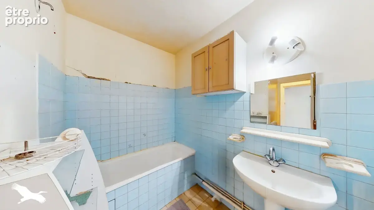 A VENDRE - Marseille 13011 - Appartement à vendre - T4 - 84 m² avec extérieur et cave - photo 7