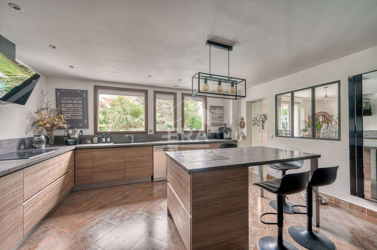 Maison à NOISY-LE-ROI