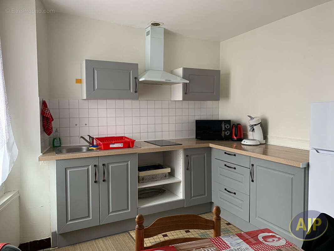 Appartement à SEGRE