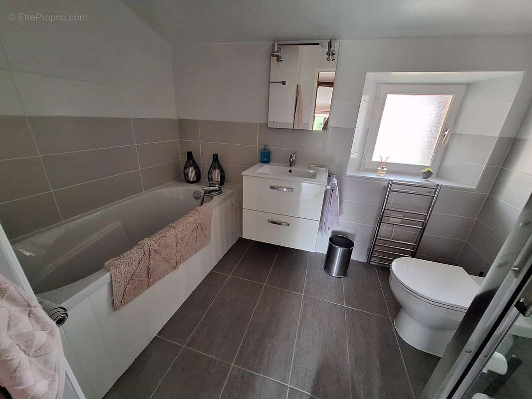 Maison rénovée avec gout - photo 11