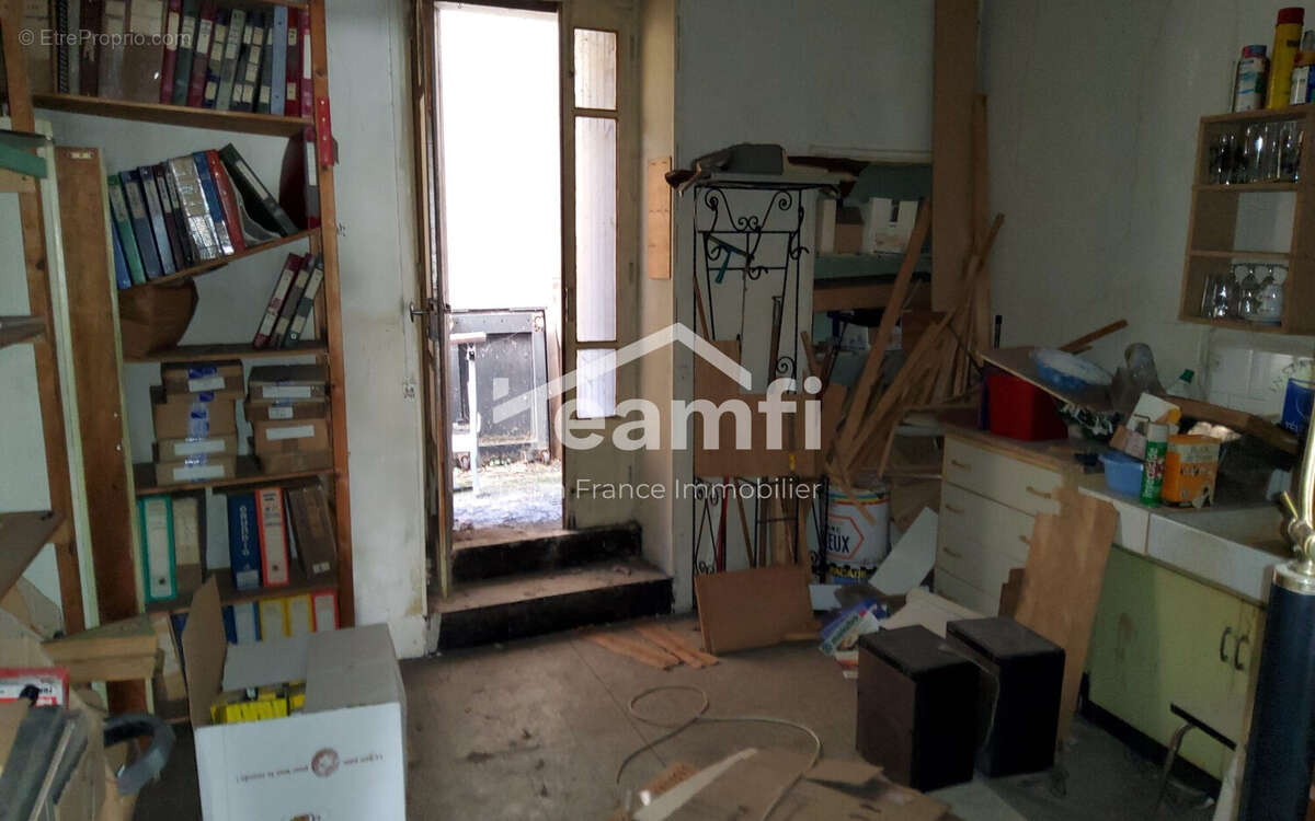 Commerce à SAINT-AMBROIX