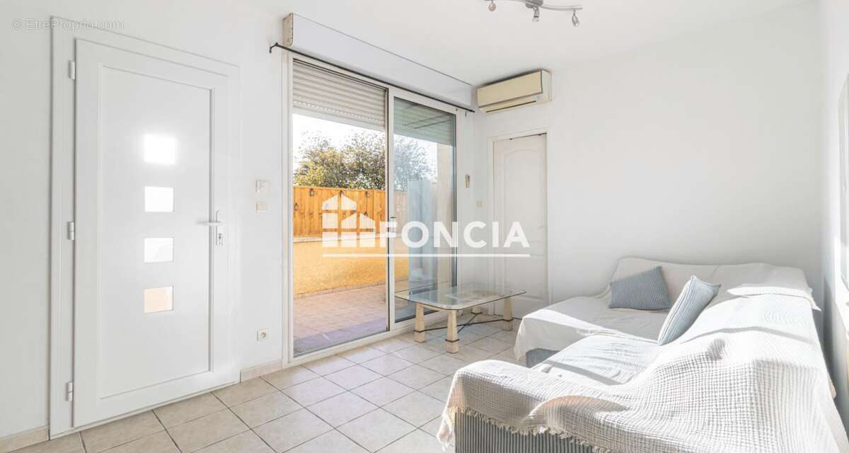 Appartement à PORT-DE-BOUC