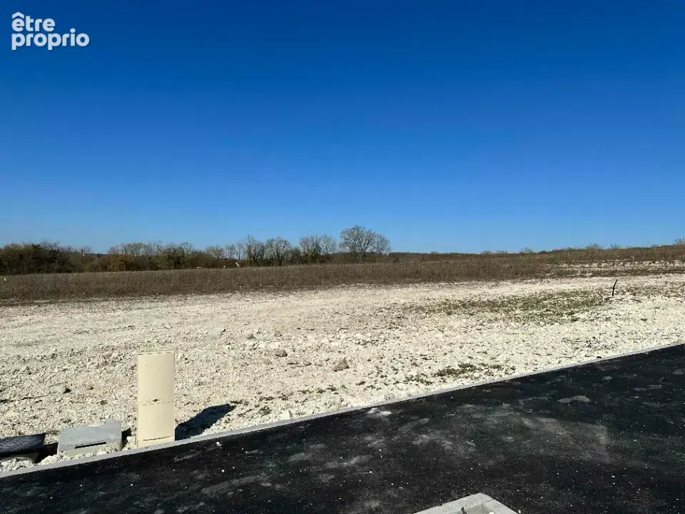 Terrain à MORET-SUR-LOING