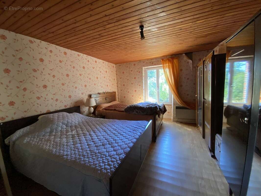 Jolie maison située dans un hameau avec jardin et garage - photo 8