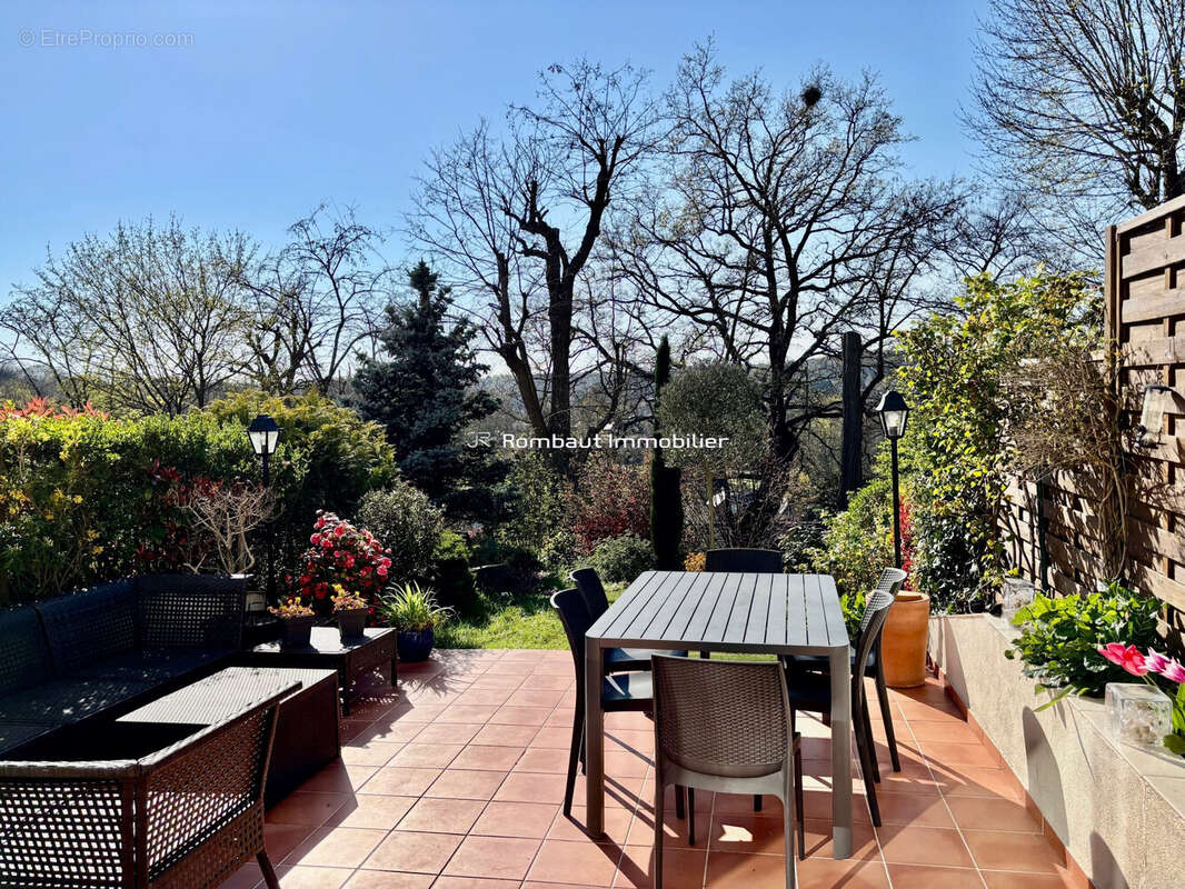 Maison à LA CELLE-SAINT-CLOUD