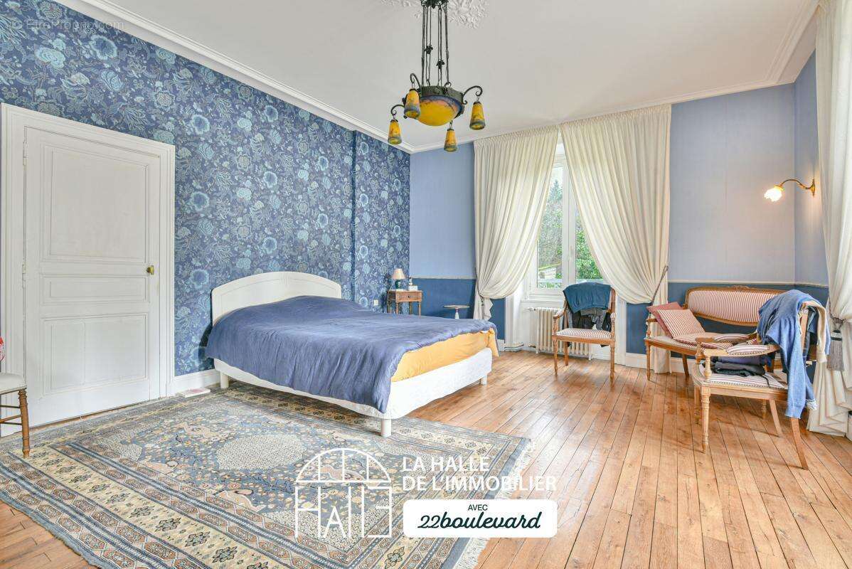 Maison à BONNAC-LA-COTE