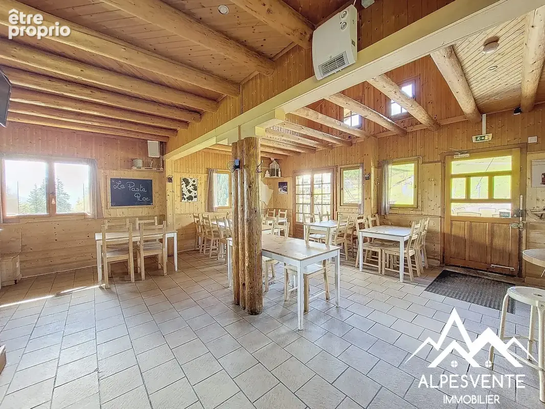 a-vendre-chalet-alpage-restauraut-sur-pistes-stjeandaulps-alpesvente