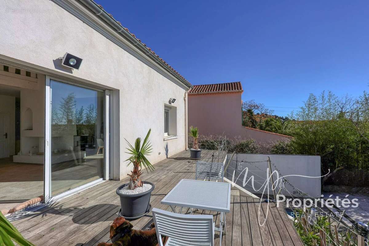 Maison à BORMES-LES-MIMOSAS