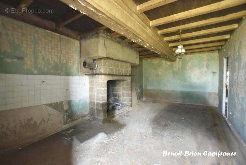 Maison à SAINT-BRICE-DE-LANDELLES