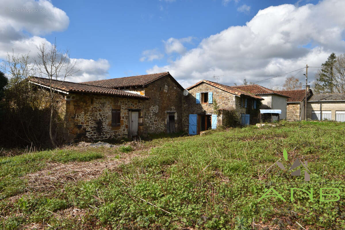 Maison à ECURAS