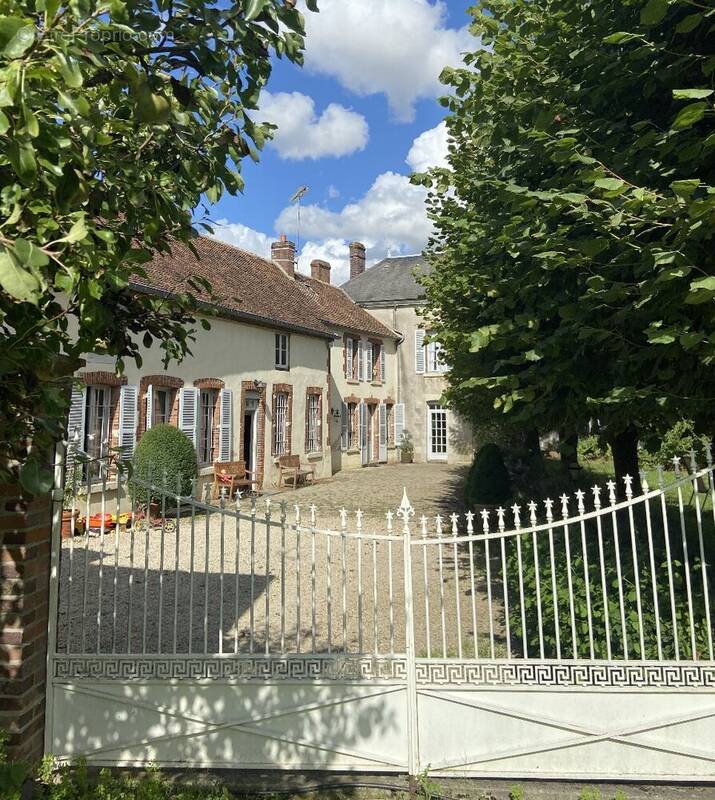 Maison à CHUELLES