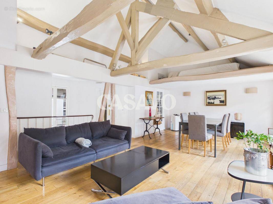 Appartement à PARIS-4E