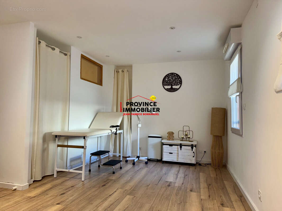 Appartement 67 m² à Nyons  - photo 3