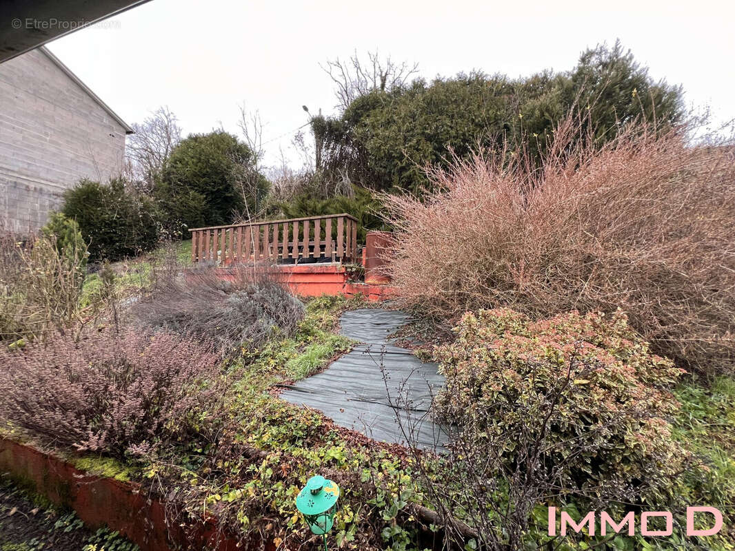 Maison à BOCQUEGNEY