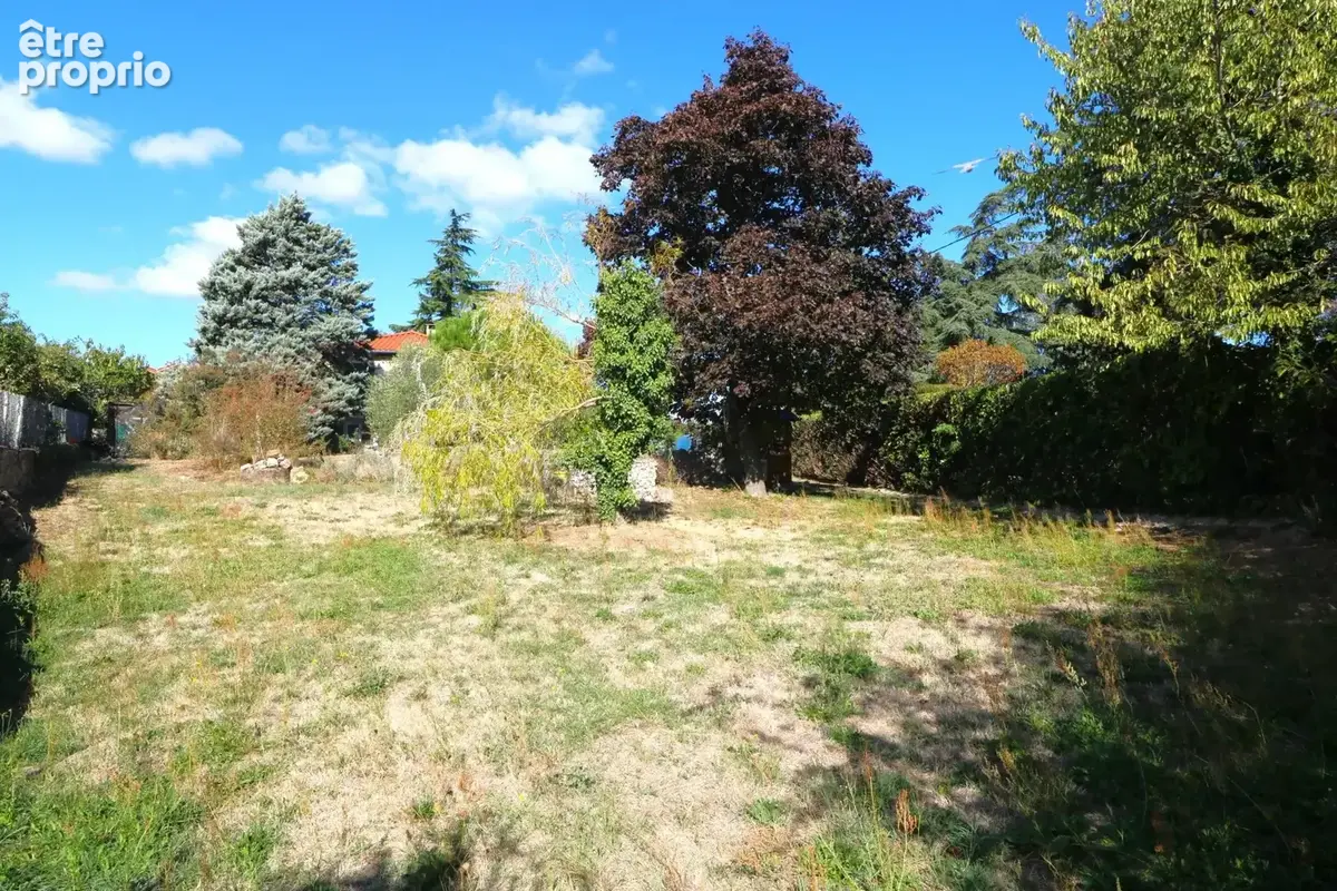 Photo Terrain à Soucieu-En-Jarrest au prix de 265 000€