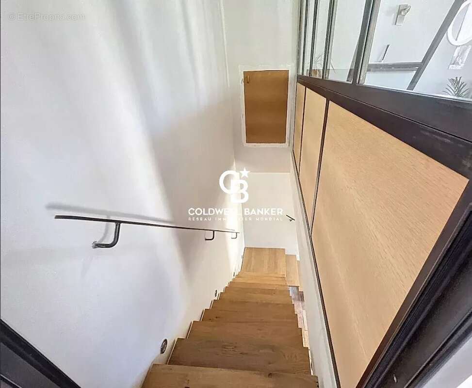 Maison à TOURRETTES