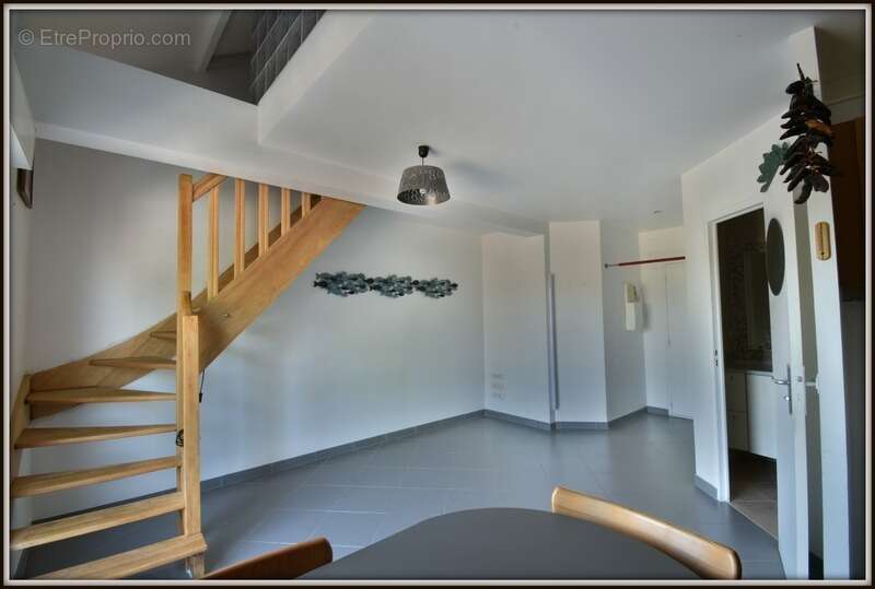 Appartement à SAINTE-GENEVIEVE-DES-BOIS
