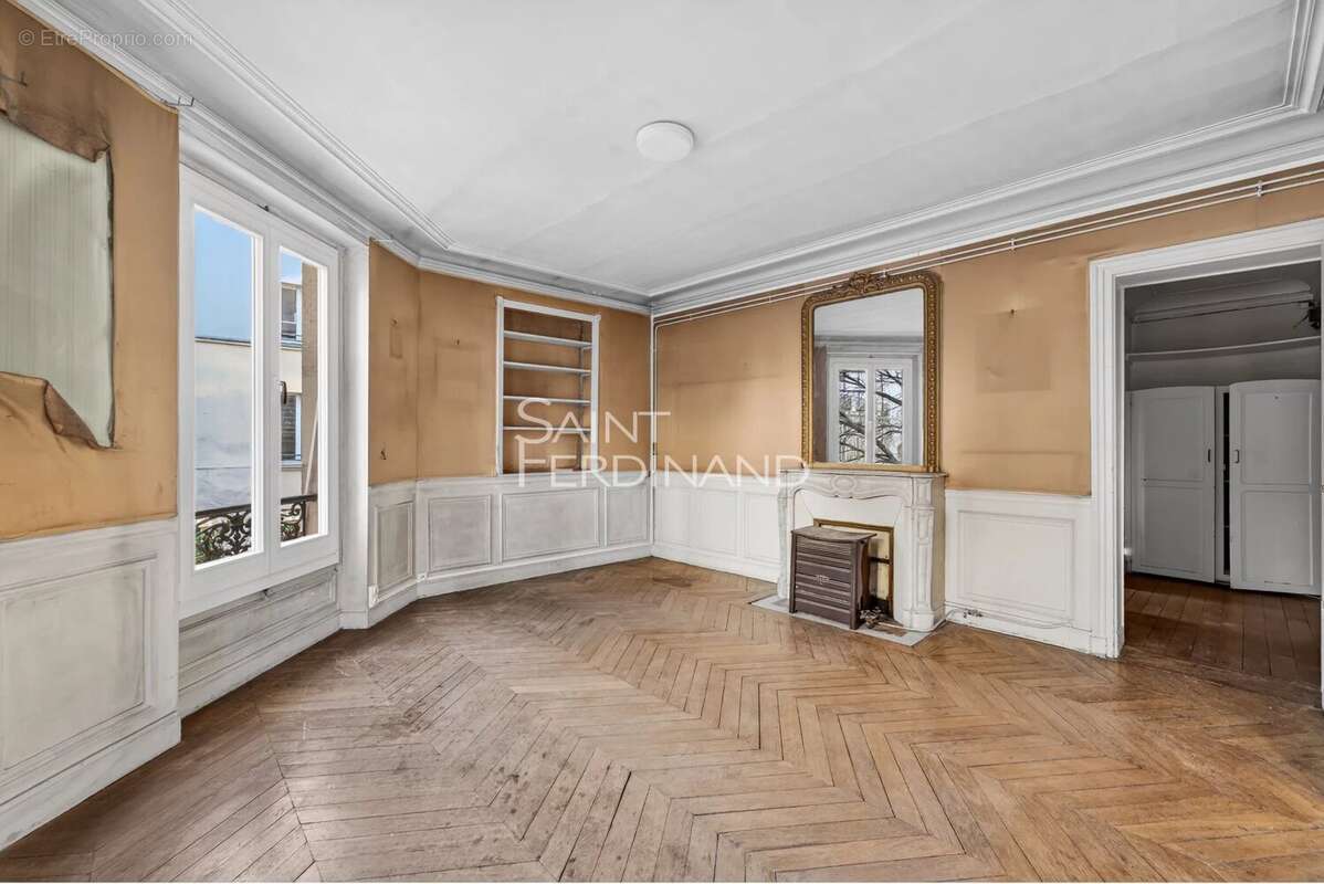 Appartement à PARIS-4E
