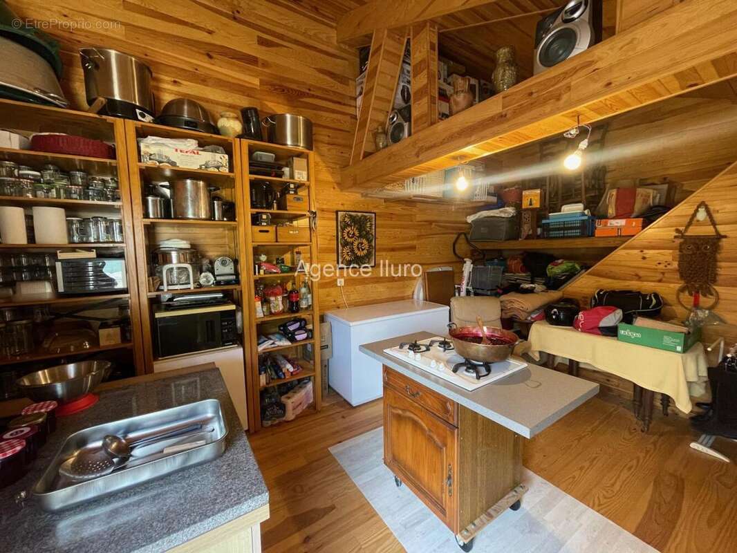 Proximite oloron - tres belle villa t5 avec chalet independant, jardin et garage - - photo 16