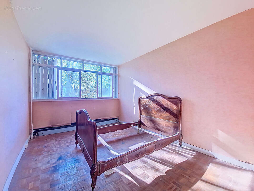 Appartement à VERNEUIL-SUR-SEINE