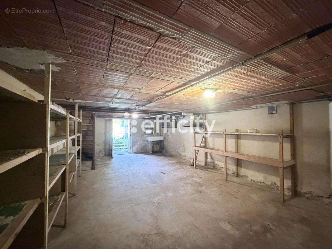 Maison 128 m² à Couze-Et-Saint-Front  - photo 16