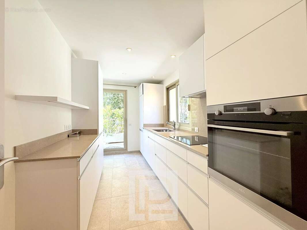 Appartement à LE CANNET