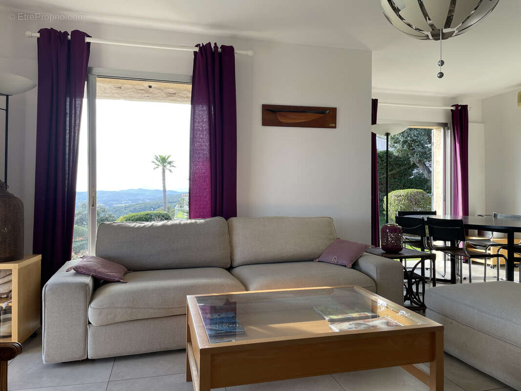 Maison à BORMES-LES-MIMOSAS