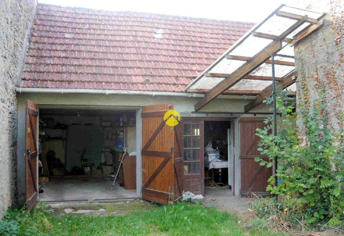 Maison à DUN-LE-PALESTEL