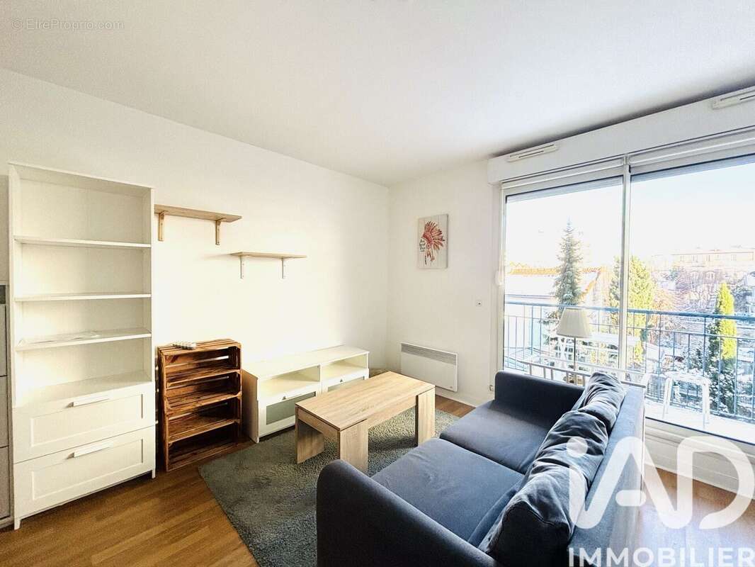 Photo 4 - Appartement à COURBEVOIE