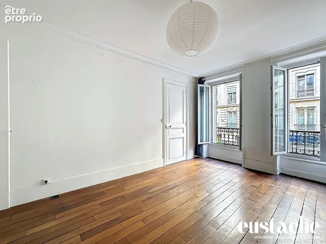 Appartement 2 pièces 44 m² à vendre à Paris-10e (75010) - photo 2