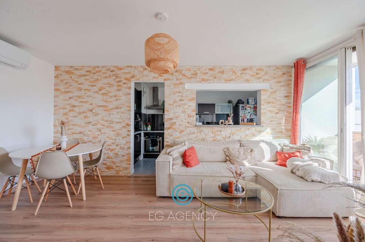 Appartement à MARSEILLE-12E