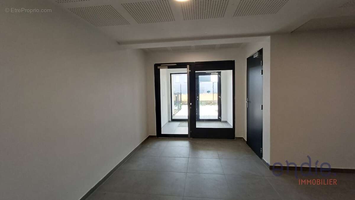Appartement F2 neuf avec terrasse et jardin  Libre de suite  Bartenheim-La-Chaussée - photo 2