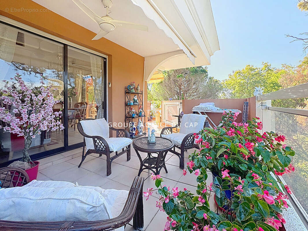 Valescure les golfs appartement 4 pieces dernier etage avec terrasse piscine - photo 2