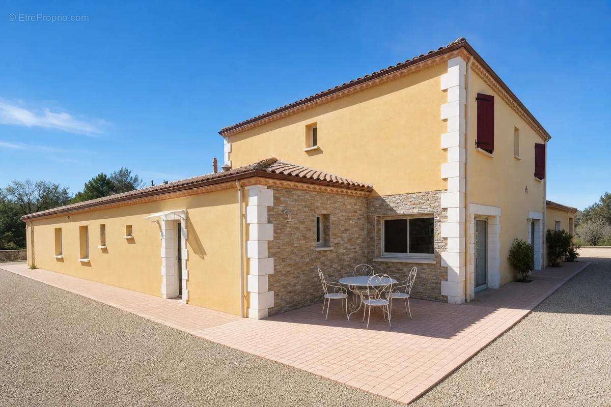 Maison spacieuse avec jardin en Dordogne - photo 2