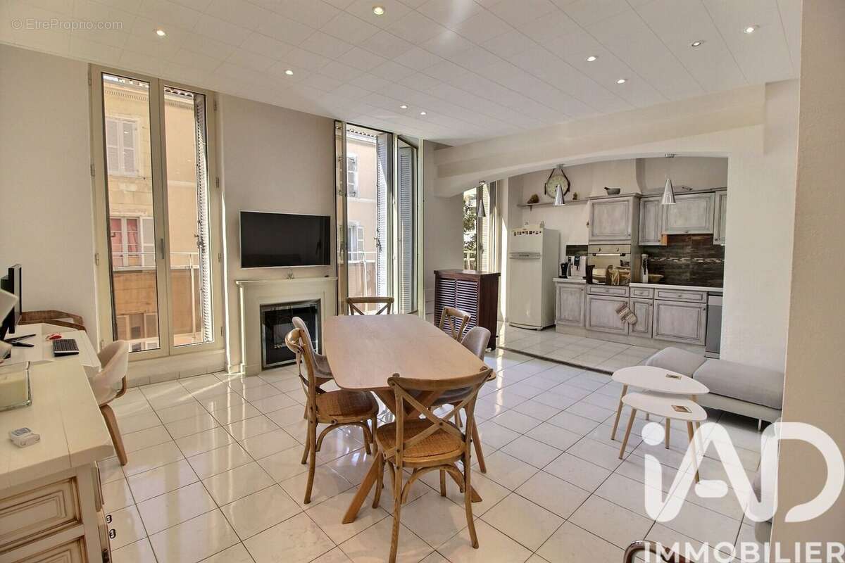 Photo 3 - Appartement à MARSEILLE-7E